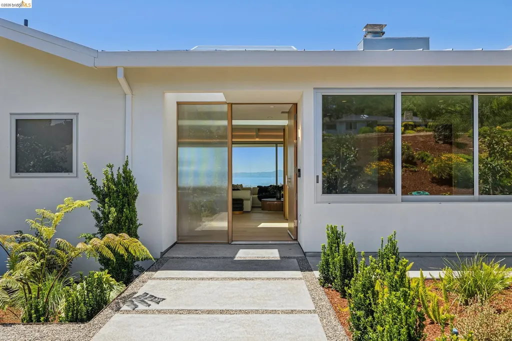 14001 Skyline Boulevard Oakland CA 94619
