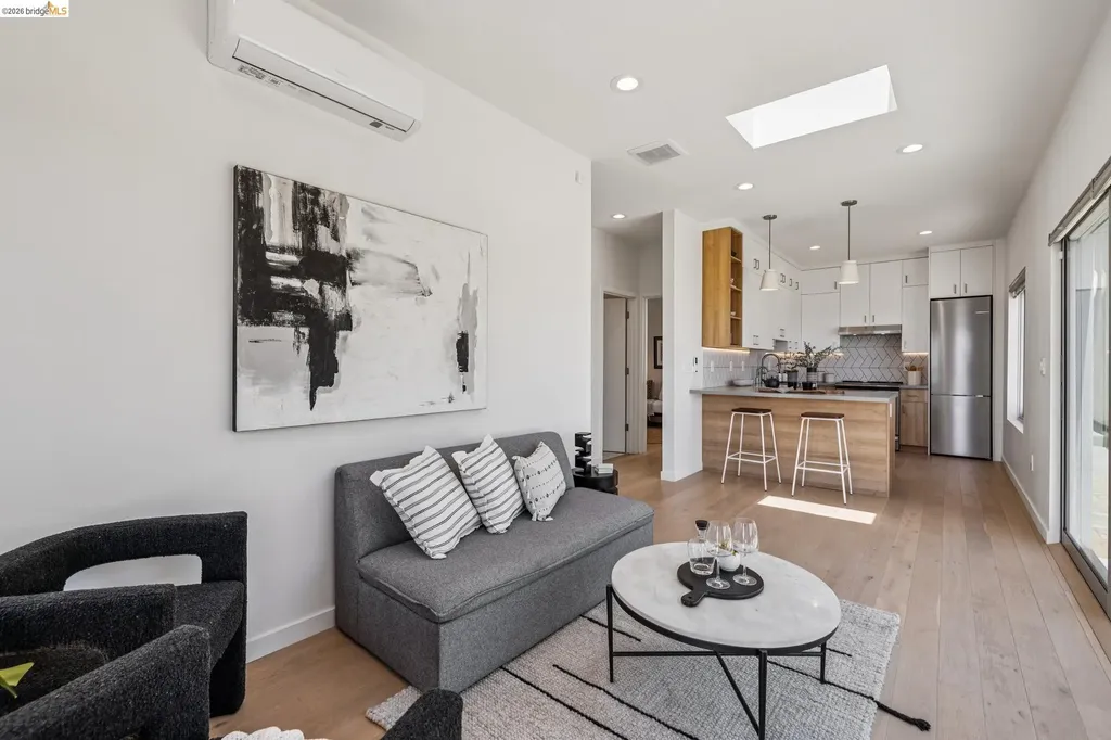 14001 Skyline Boulevard Oakland CA 94619