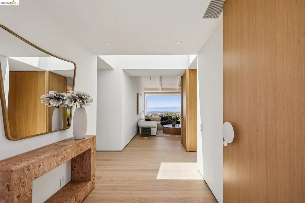 14001 Skyline Boulevard Oakland CA 94619