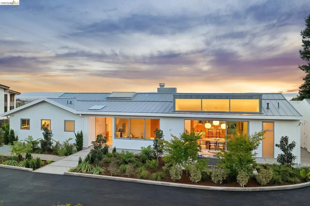 14001 Skyline Boulevard Oakland CA 94619