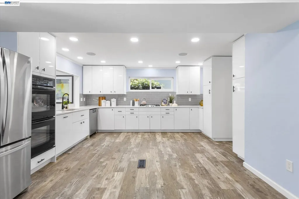 16683 Kildare Road Castro Valley CA 94578