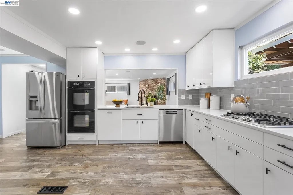 16683 Kildare Road Castro Valley CA 94578
