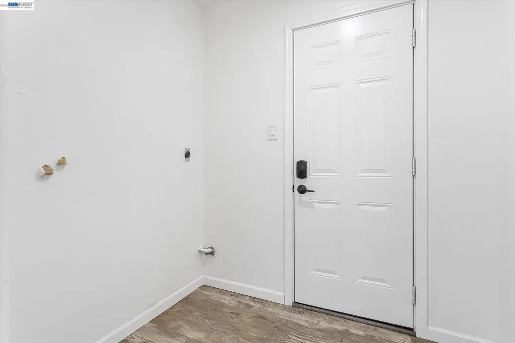 16683 Kildare Road Castro Valley CA 94578