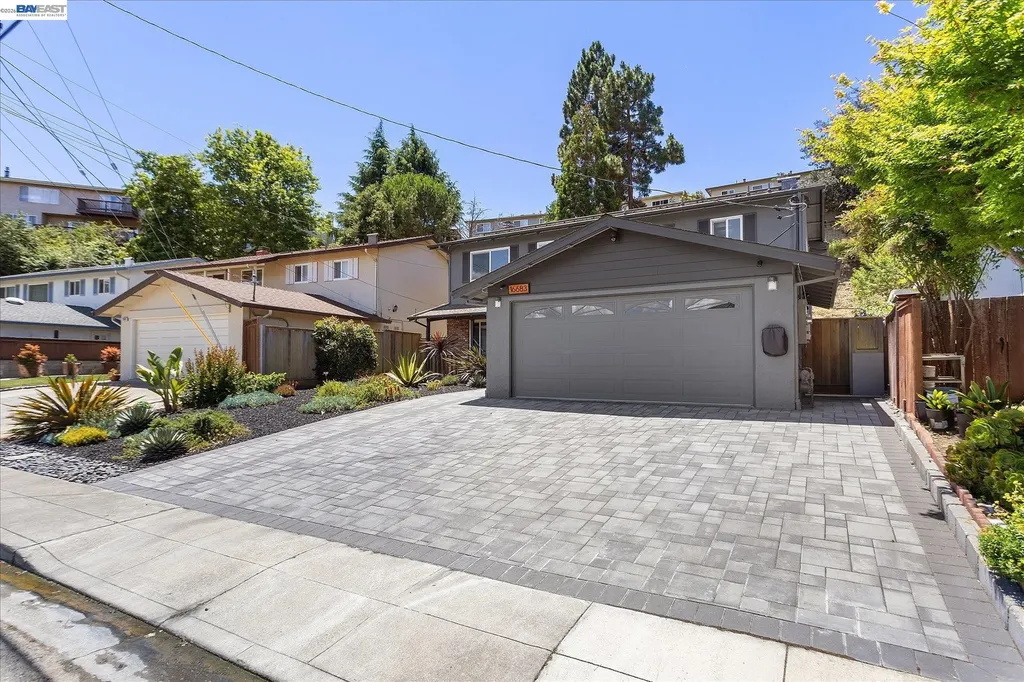 16683 Kildare Road Castro Valley CA 94578