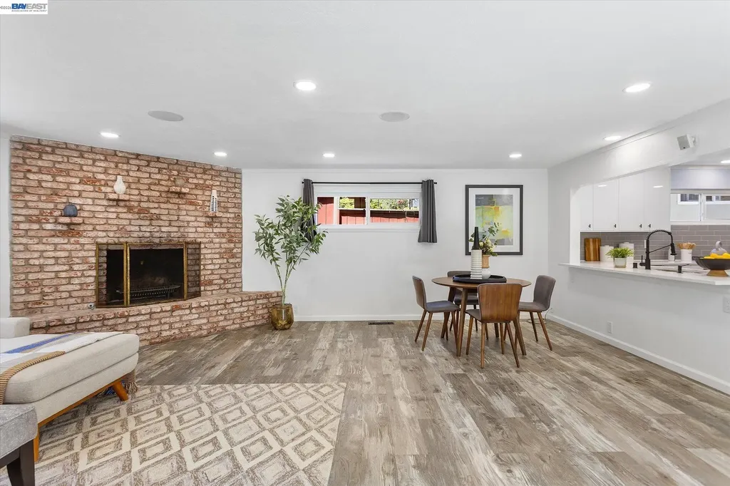 16683 Kildare Road Castro Valley CA 94578