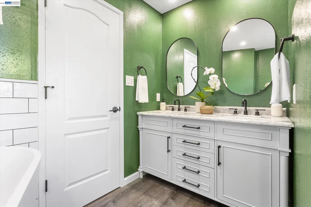 16683 Kildare Road Castro Valley CA 94578