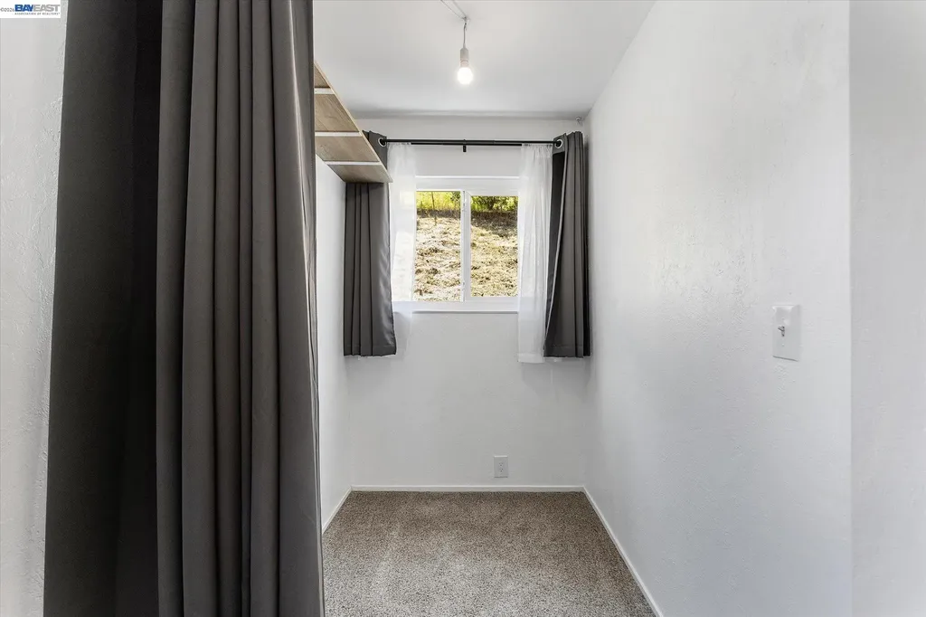 16683 Kildare Road Castro Valley CA 94578