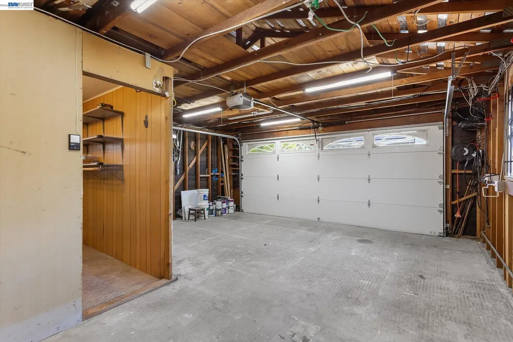 16683 Kildare Road Castro Valley CA 94578