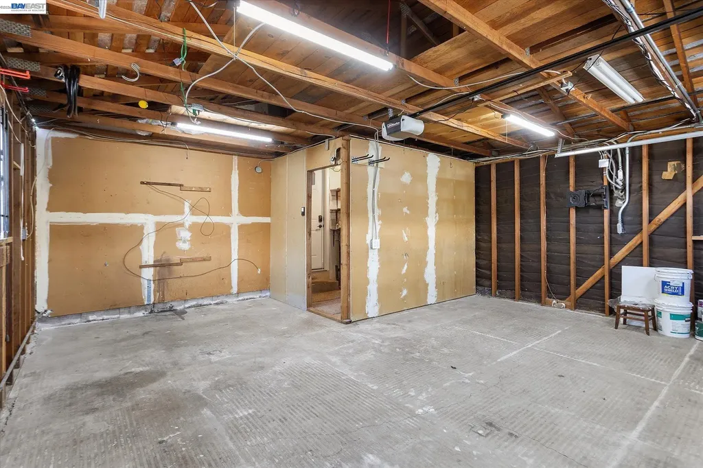 16683 Kildare Road Castro Valley CA 94578