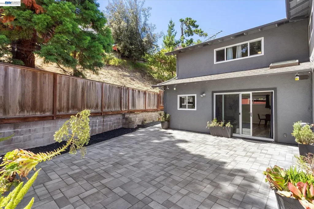 16683 Kildare Road Castro Valley CA 94578