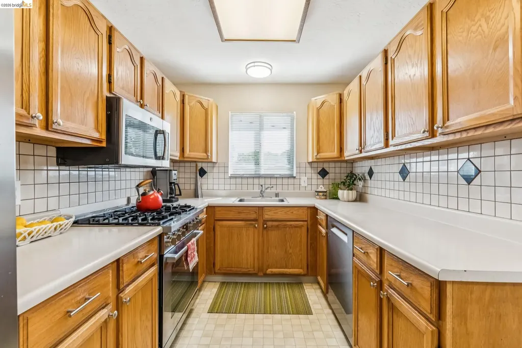 4203 Garden Lane El Sobrante CA 94803