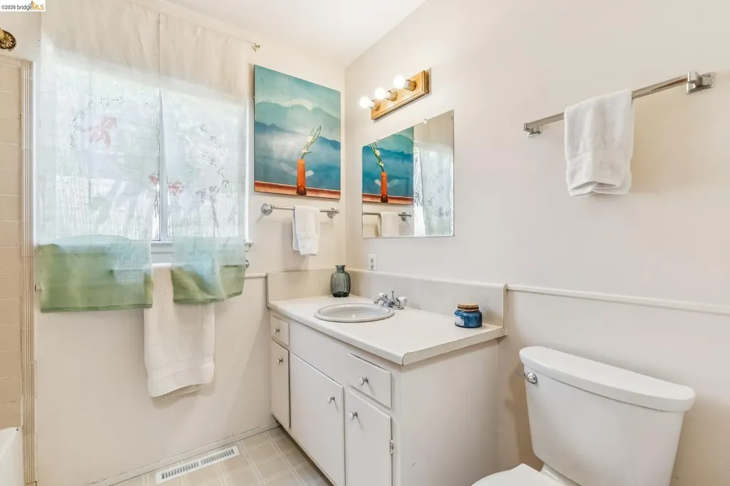 4203 Garden Lane El Sobrante CA 94803