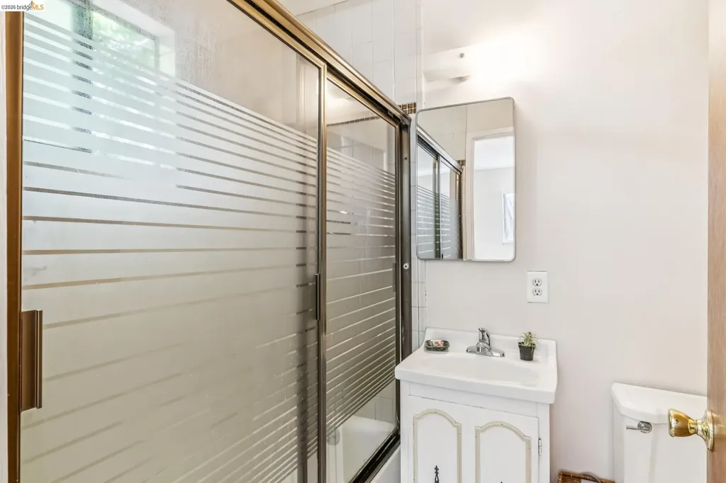 4203 Garden Lane El Sobrante CA 94803