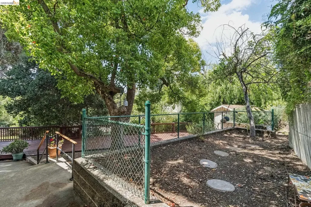 4203 Garden Lane El Sobrante CA 94803