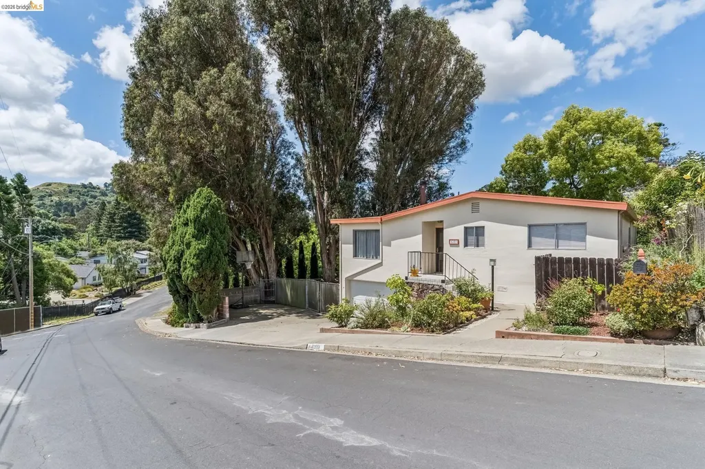 4203 Garden Lane El Sobrante CA 94803