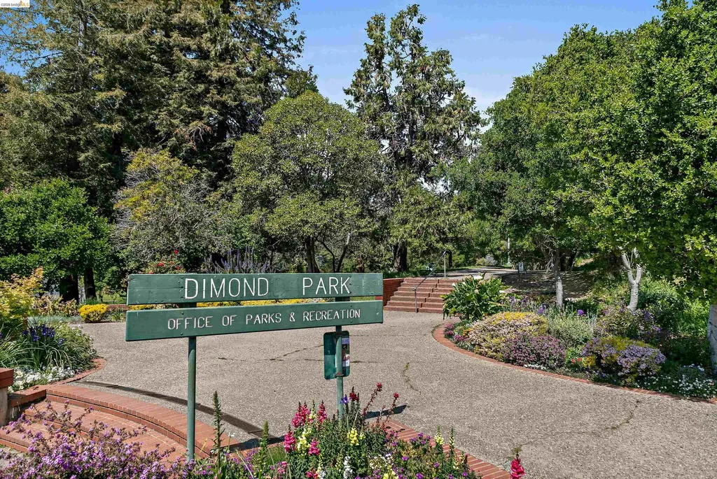 5945 Majestic Avenue Oakland CA 94605