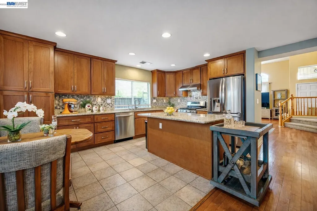 15100 Shining Star Lane San Leandro CA 94579