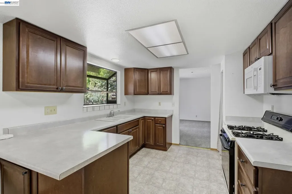 410 Monaco Avenue Union City CA 94587