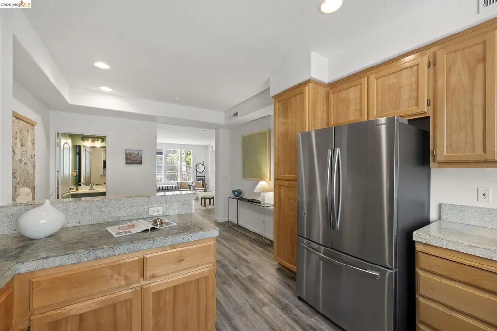 1524 Tucker Street Oakland CA 94603