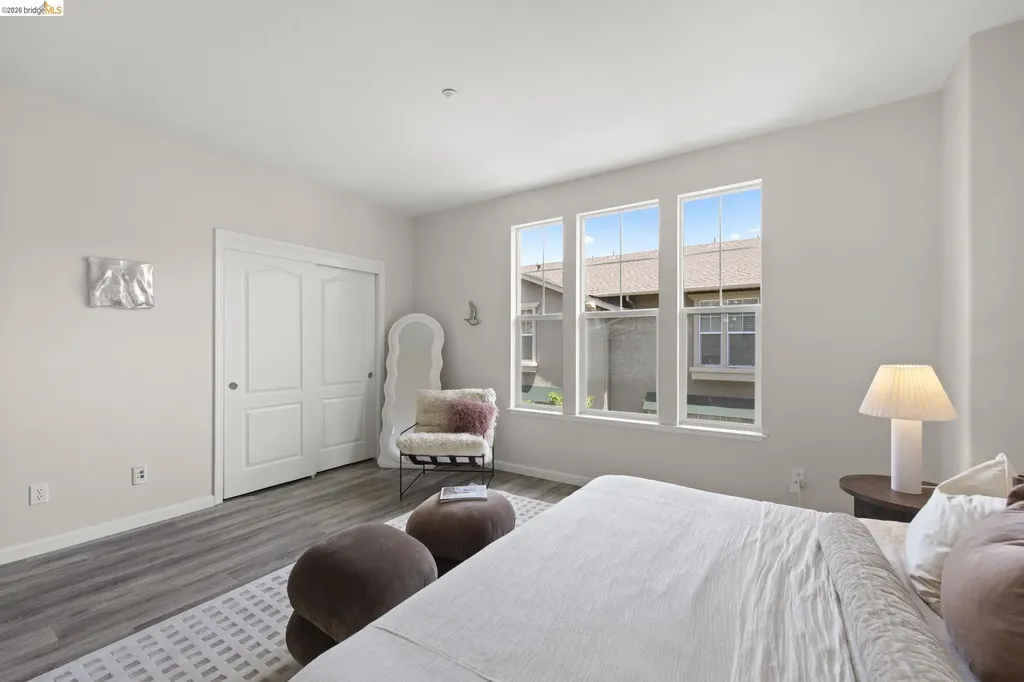 1524 Tucker Street Oakland CA 94603