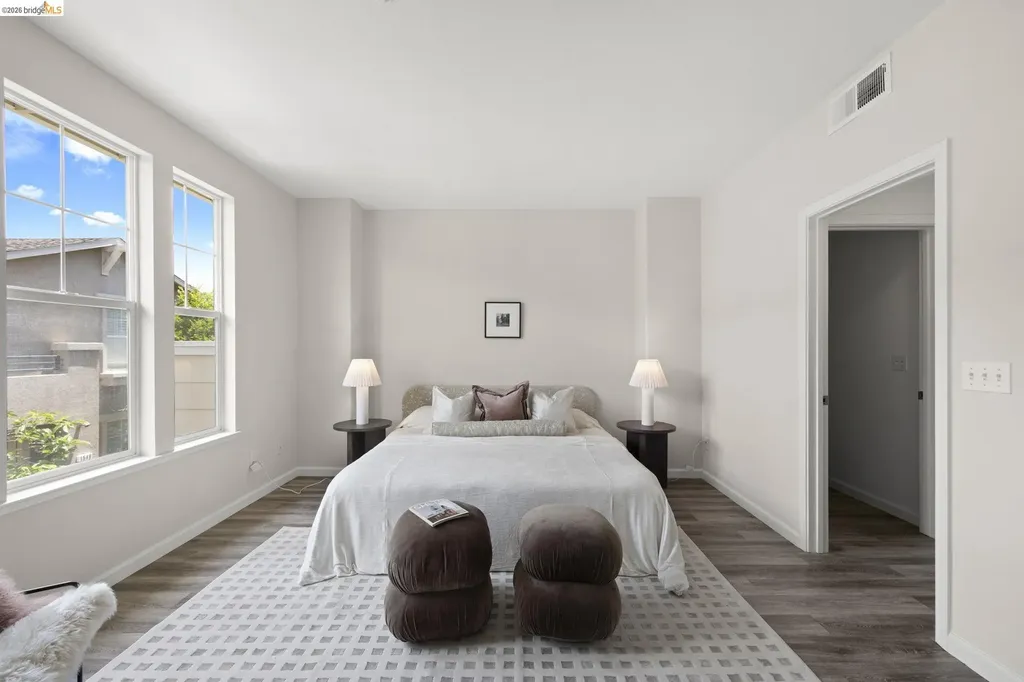 1524 Tucker Street Oakland CA 94603