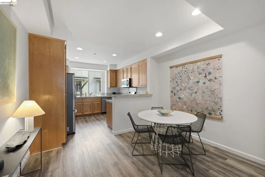 1524 Tucker Street Oakland CA 94603