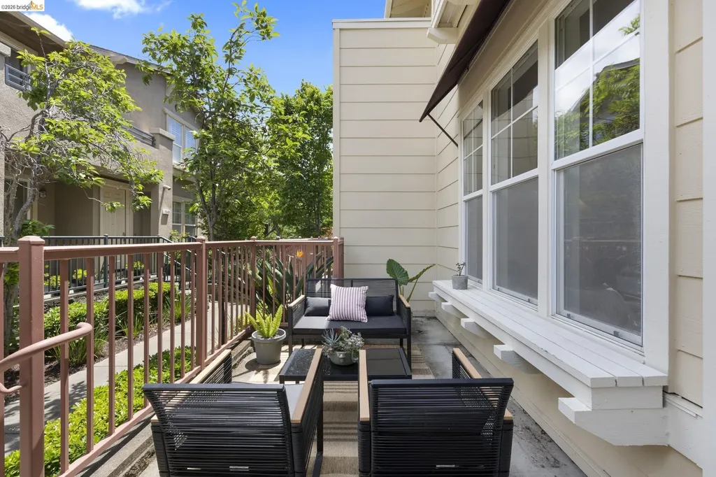 1524 Tucker Street Oakland CA 94603