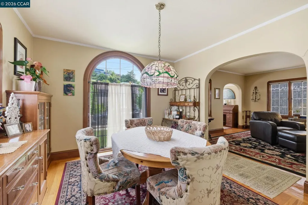 1225 Ulfinian Way Martinez CA 94553