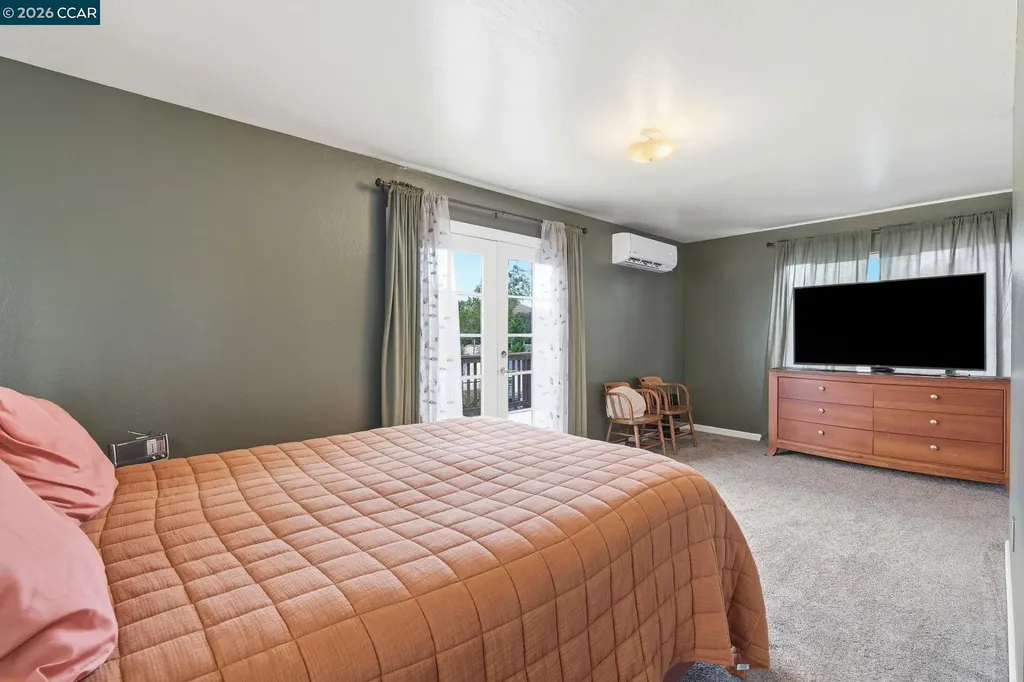 1225 Ulfinian Way Martinez CA 94553