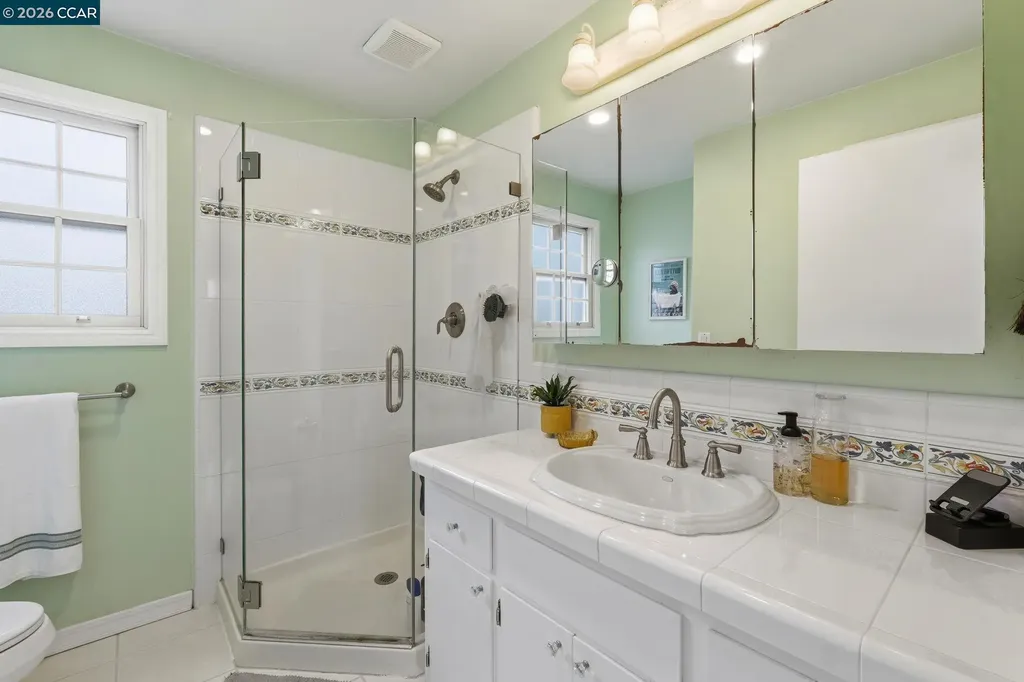 1225 Ulfinian Way Martinez CA 94553