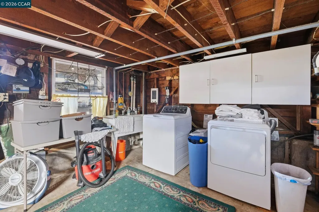 1225 Ulfinian Way Martinez CA 94553
