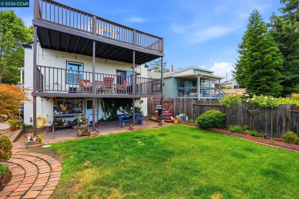1225 Ulfinian Way Martinez CA 94553