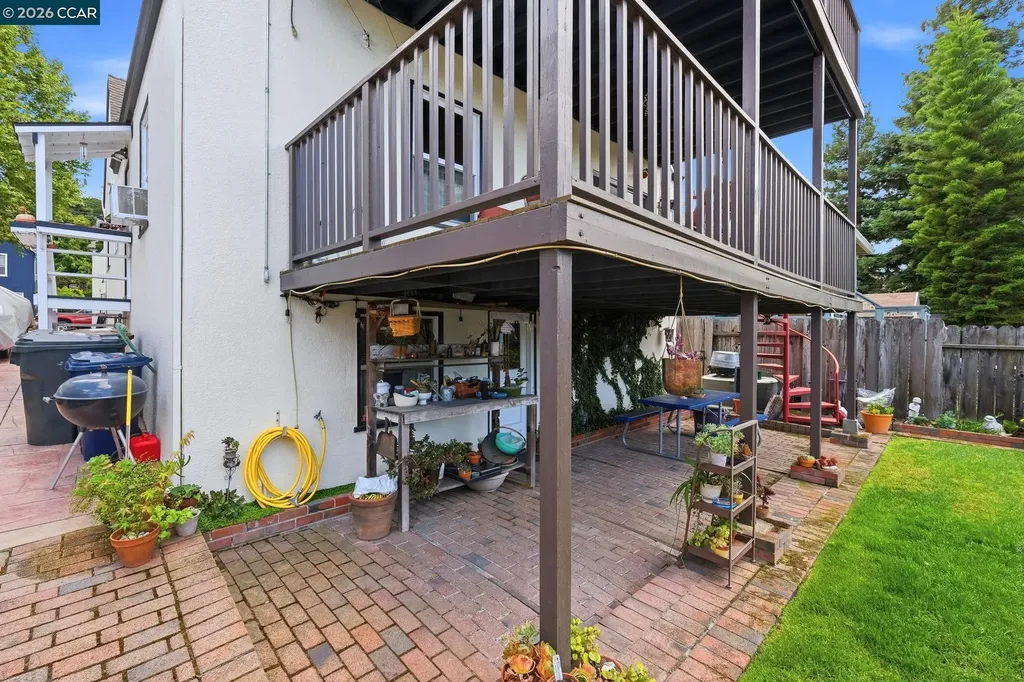 1225 Ulfinian Way Martinez CA 94553