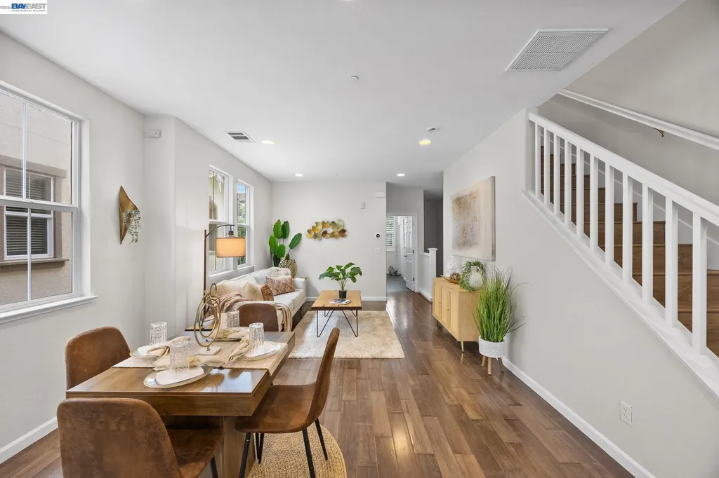 246 Sullivan Way Hayward CA 94541