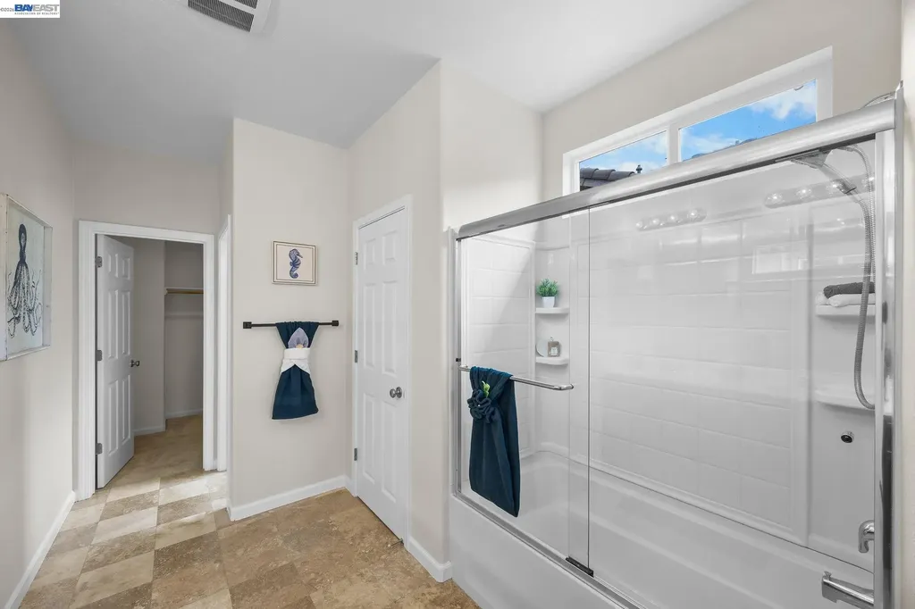 246 Sullivan Way Hayward CA 94541