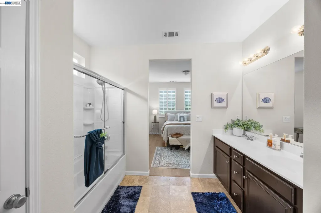 246 Sullivan Way Hayward CA 94541