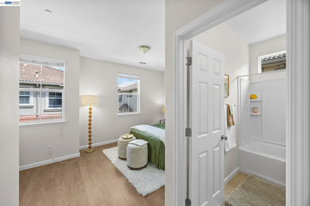 246 Sullivan Way Hayward CA 94541