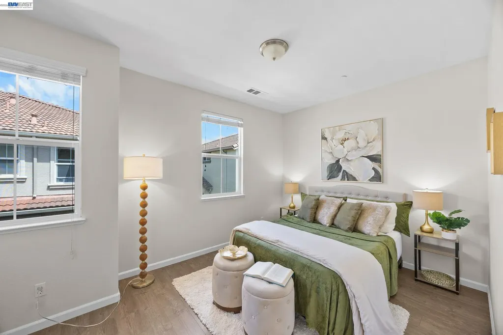 246 Sullivan Way Hayward CA 94541