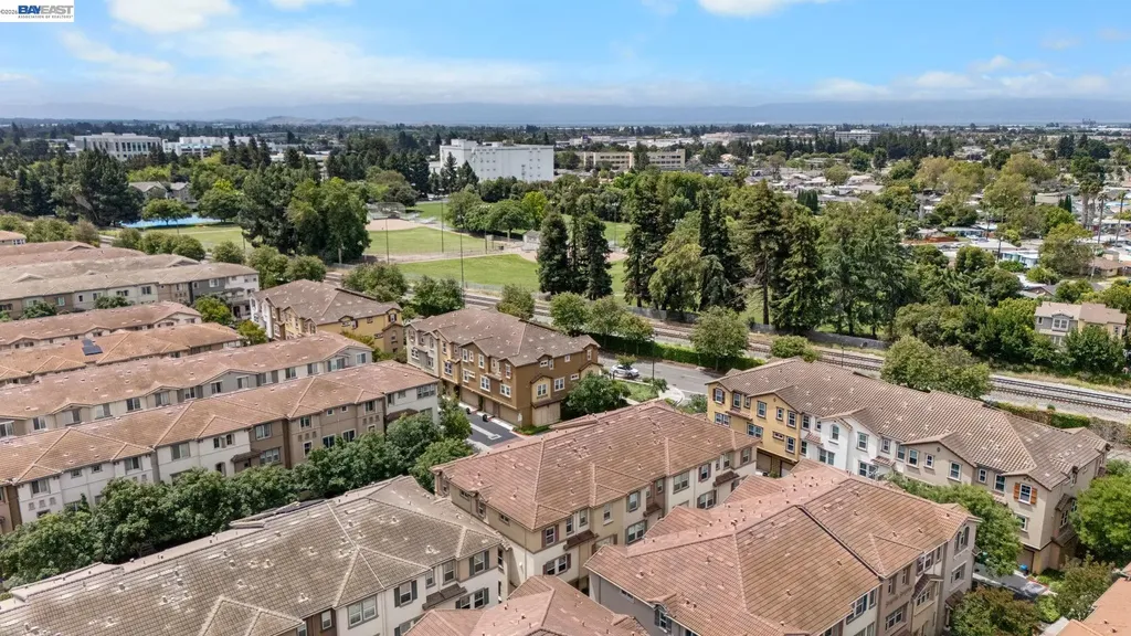 246 Sullivan Way Hayward CA 94541