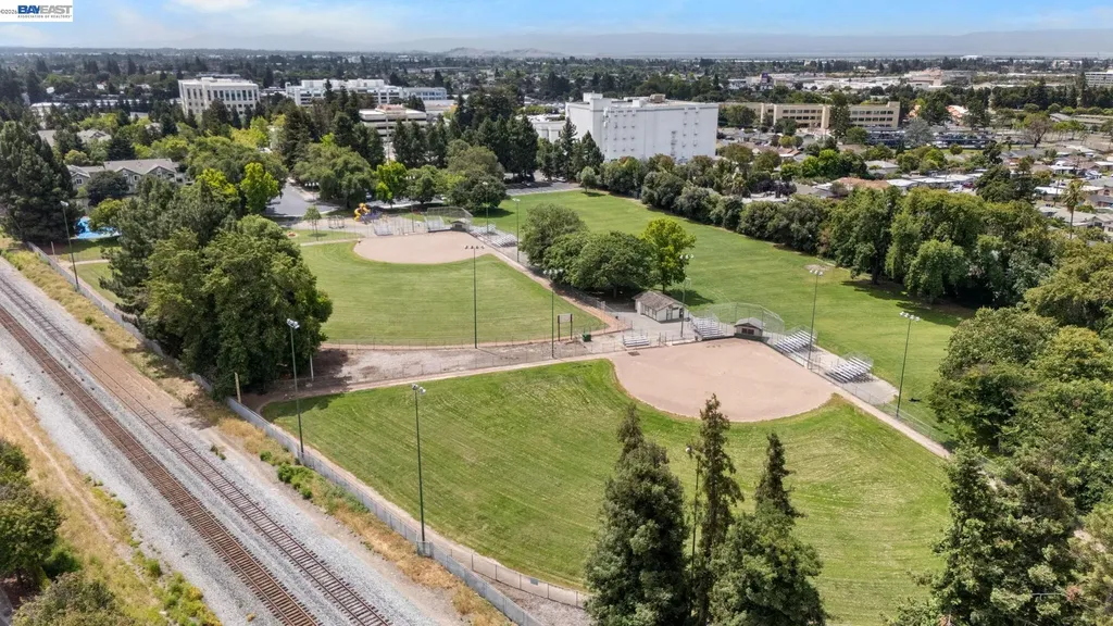 246 Sullivan Way Hayward CA 94541
