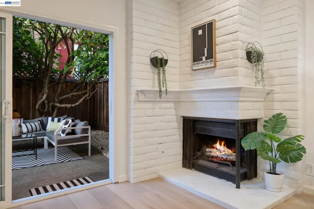2615 San Jose Avenue Alameda CA 94501