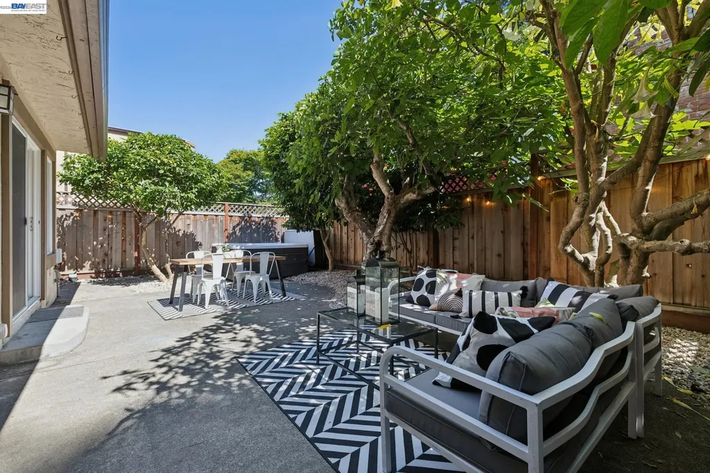 2615 San Jose Avenue Alameda CA 94501