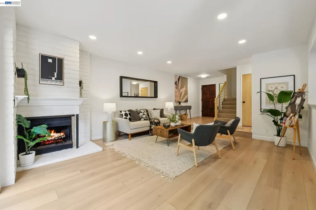 2615 San Jose Avenue Alameda CA 94501