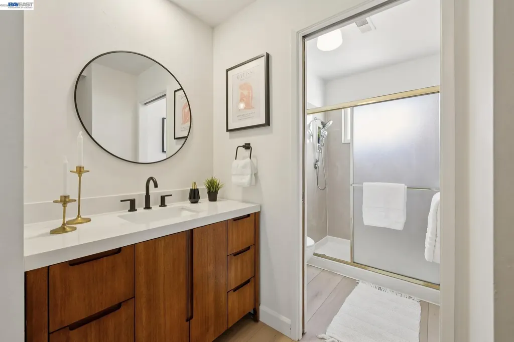 2615 San Jose Avenue Alameda CA 94501