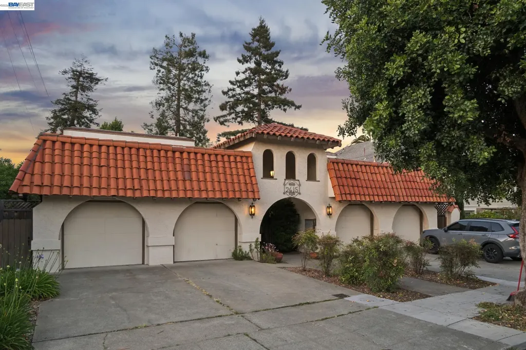2615 San Jose Avenue Alameda CA 94501