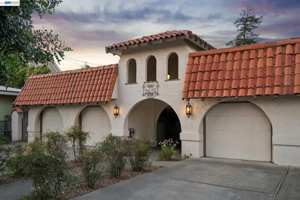 2615 San Jose Avenue Alameda CA 94501