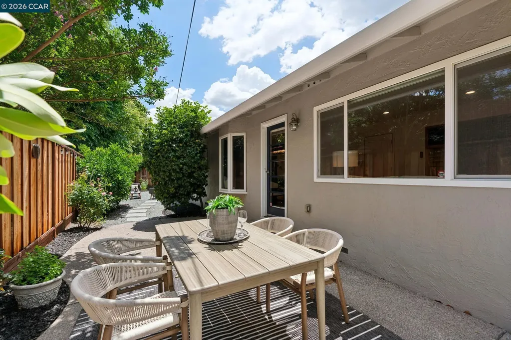 962 Oasis Drive Concord CA 94518