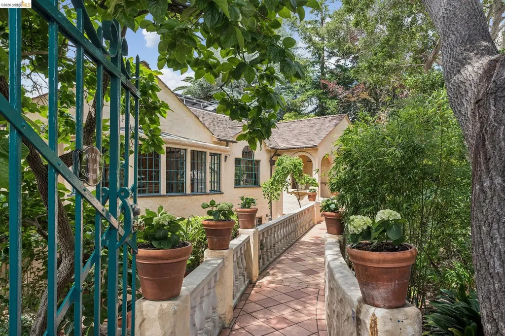 479 Mountain Avenue Piedmont CA 94611