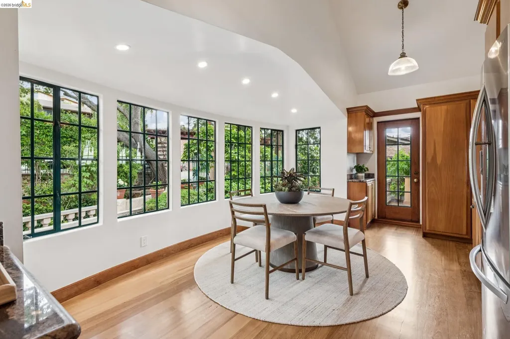 479 Mountain Avenue Piedmont CA 94611