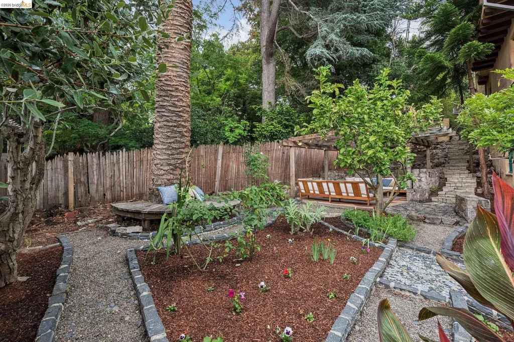 479 Mountain Avenue Piedmont CA 94611